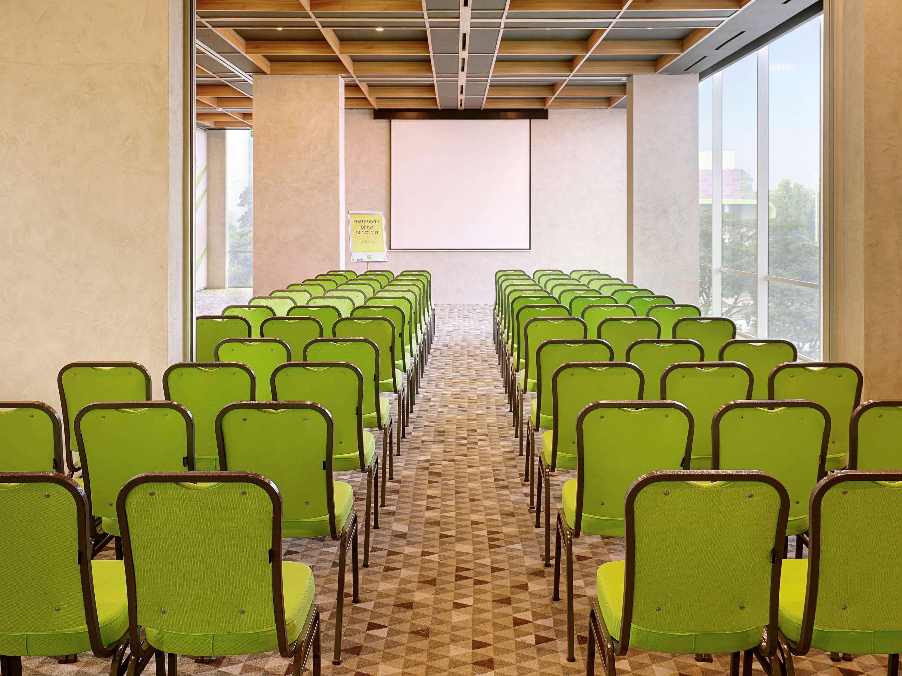 Ibis Styles Jakarta Simatupang Zewnętrze zdjęcie