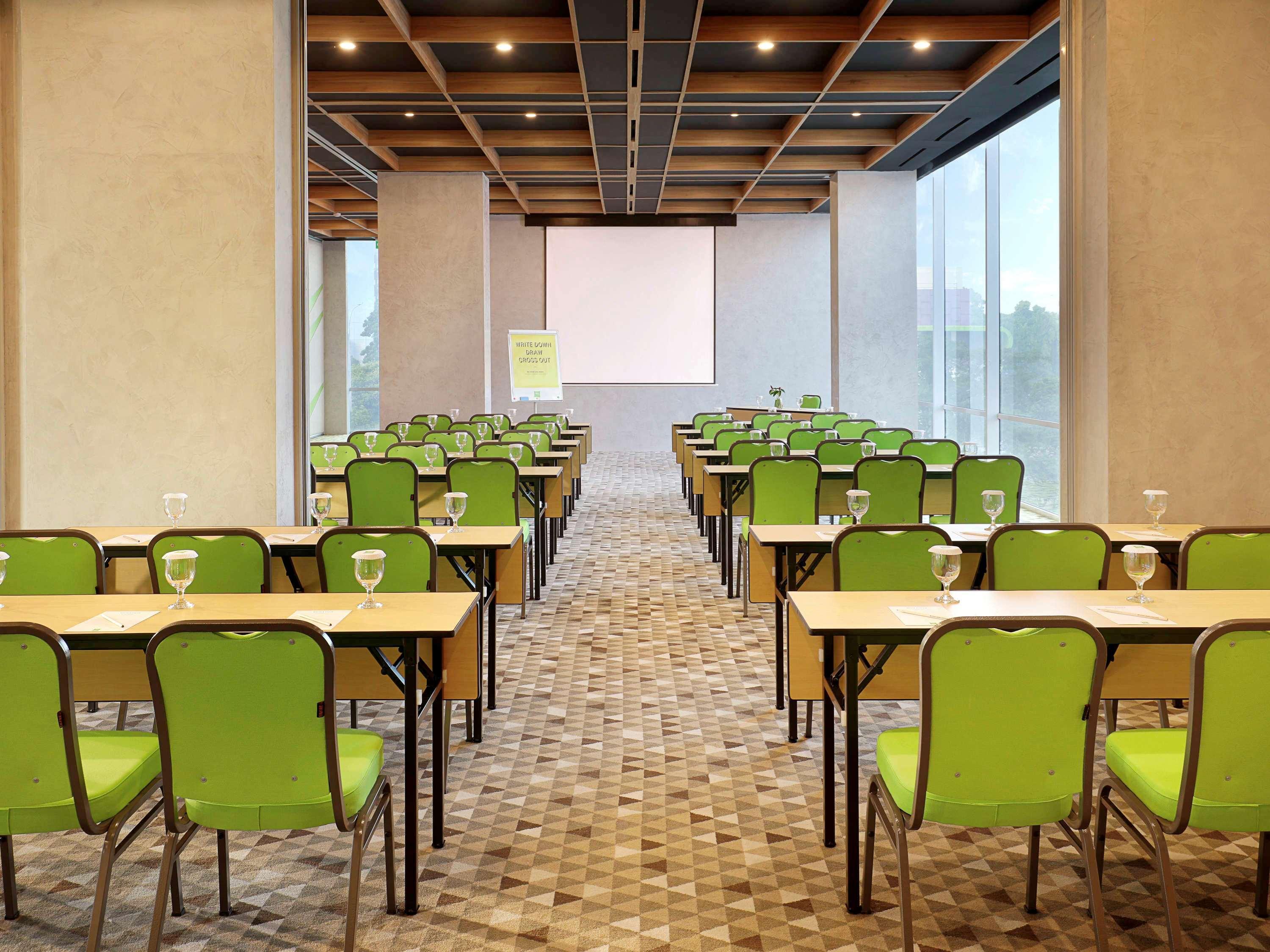 Ibis Styles Jakarta Simatupang Zewnętrze zdjęcie